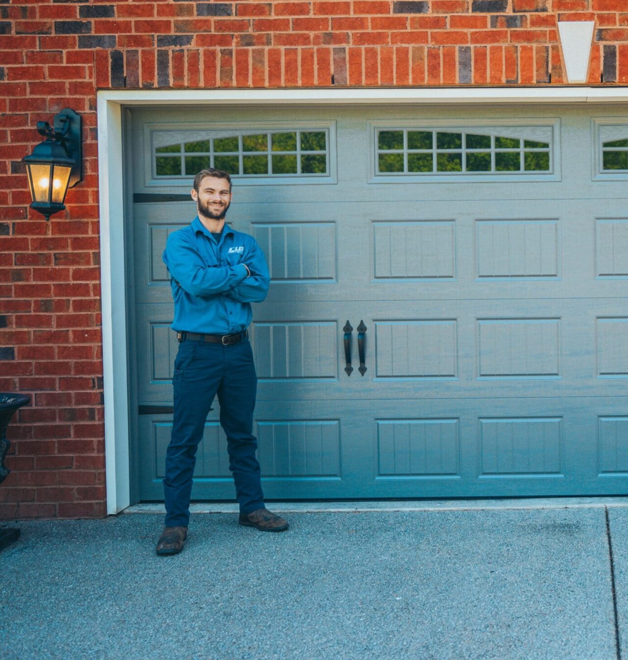 Garage Door Services - Lee Company